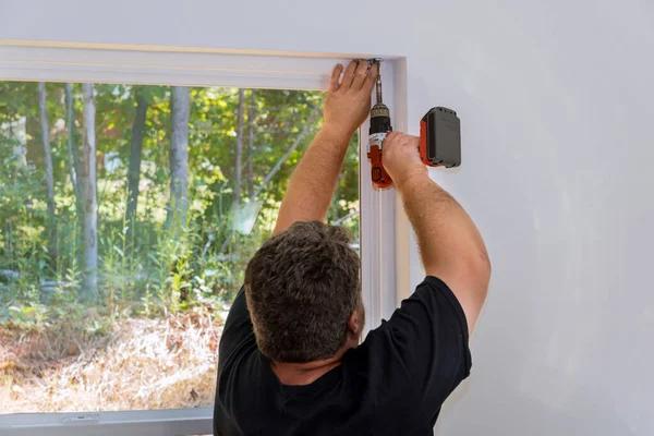 Roller, Roman, or Venetian? Choosing Blinds in Southampton