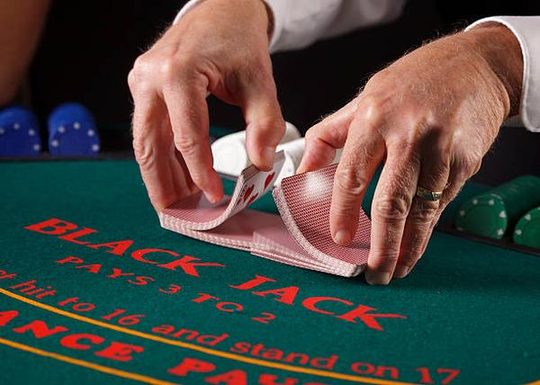 Try Popular Jackpot Games at a trusted online casino Singapore for Casino Fans